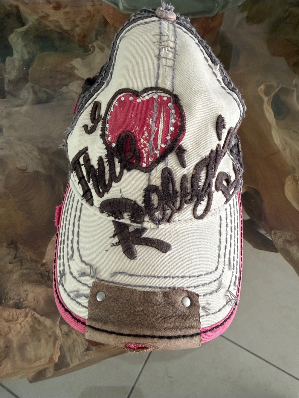 True Religion Heart Patch Pink & cream Baseball  Cap